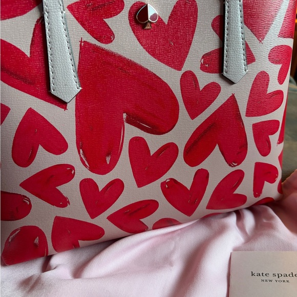 Kate Spade Molly Ever Fallen in Love Hearts Tote with pouch and dust bag - Picture 5 of 5